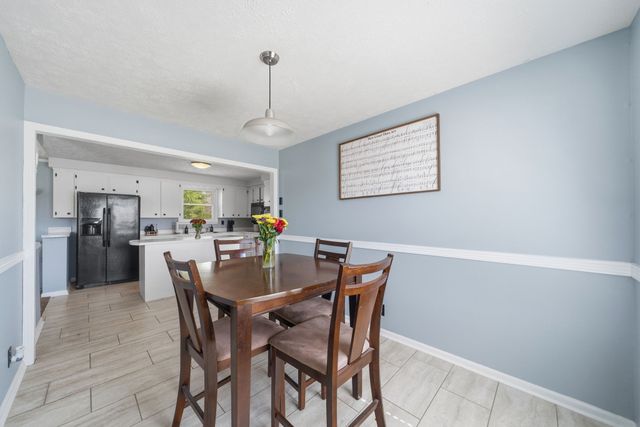 2403 Ashland City Rd, Clarksville, TN 37043