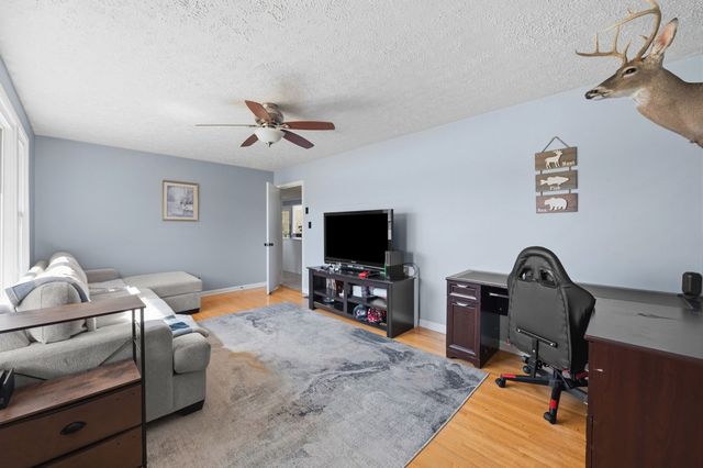 2403 Ashland City Rd, Clarksville, TN 37043