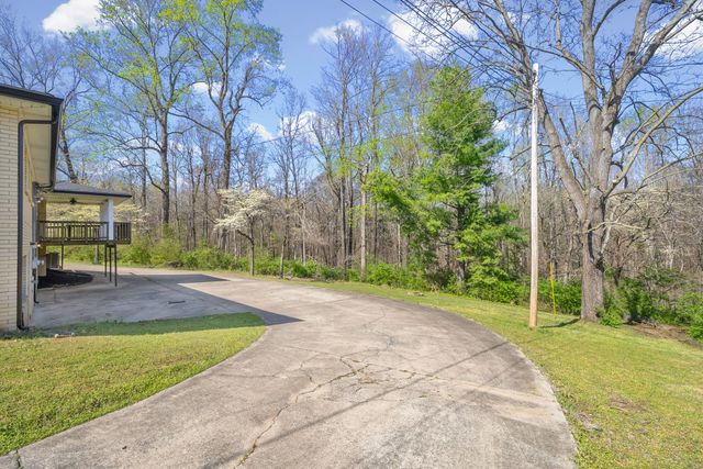 2403 Ashland City Rd, Clarksville, TN 37043