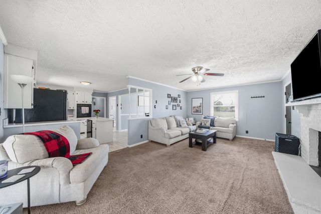 2403 Ashland City Rd, Clarksville, TN 37043