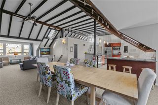 167 Coggeshall Avenue E, Newport, RI 02840