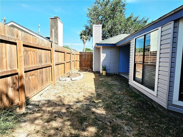 6005 Williston Dr, Corpus Christi, TX 78415