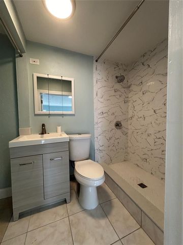 2216 WEBBER STREET B, Sarasota, FL 34239