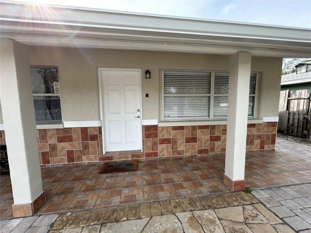 2216 WEBBER STREET B, Sarasota, FL 34239