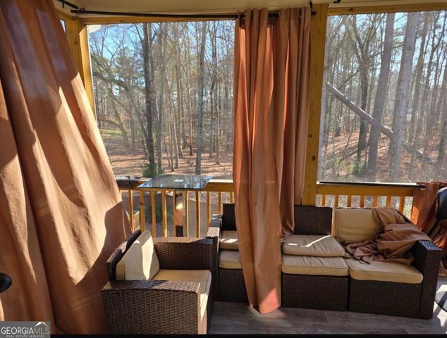 4082 Groveland Park Drive, Powder Springs, GA 30127