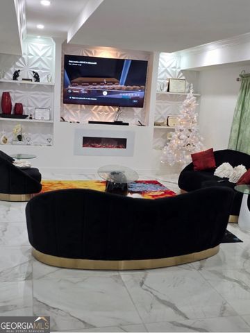 4082 Groveland Park Drive, Powder Springs, GA 30127