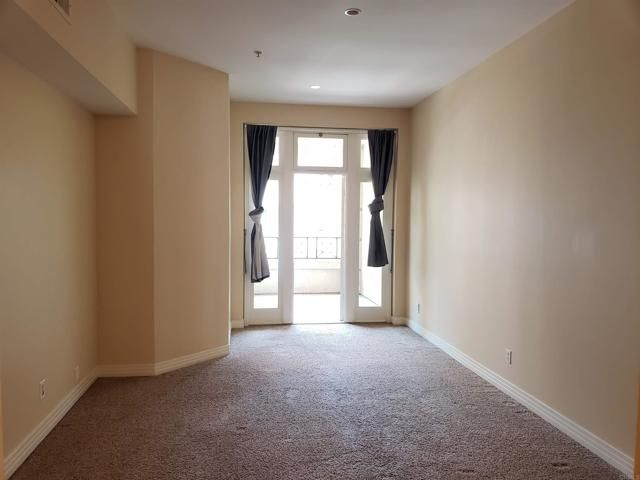 650 Columbia St 211, San Diego, CA 92101