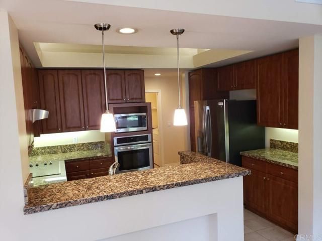 650 Columbia St 211, San Diego, CA 92101