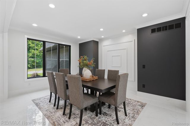 28943 Wintergreen, Farmington Hills, MI 48331