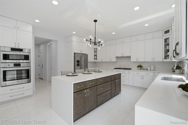 28943 Wintergreen, Farmington Hills, MI 48331