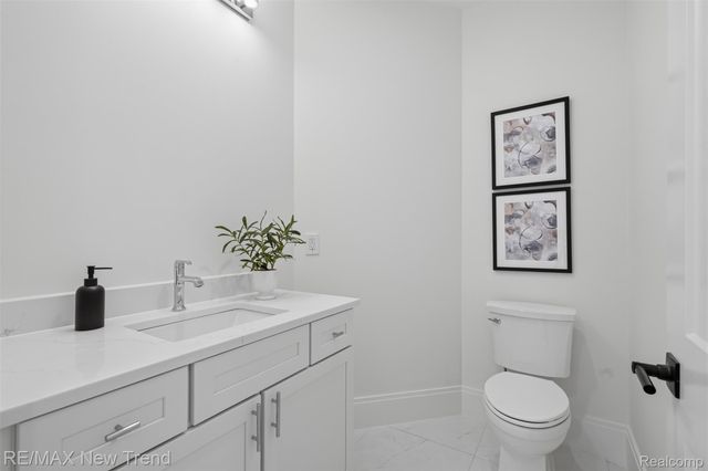 28943 Wintergreen, Farmington Hills, MI 48331