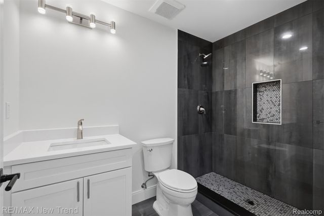 28943 Wintergreen, Farmington Hills, MI 48331