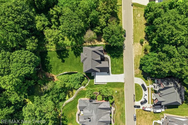 28943 Wintergreen, Farmington Hills, MI 48331