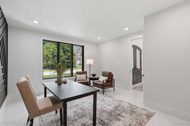 28943 Wintergreen, Farmington Hills, MI 48331
