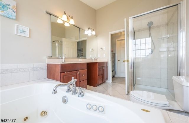 61 Briar Ct, Hardyston Twp., NJ 07419