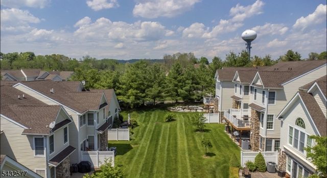 61 Briar Ct, Hardyston Twp., NJ 07419
