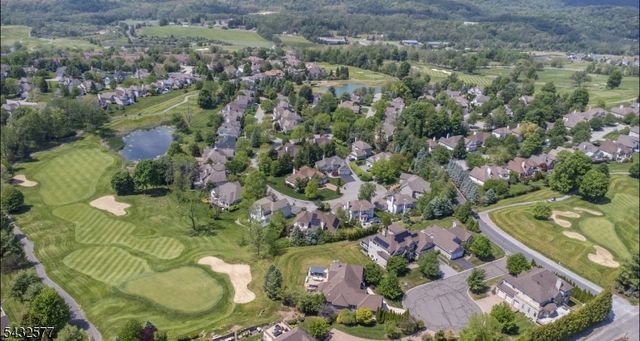 61 Briar Ct, Hardyston Twp., NJ 07419