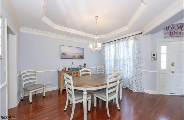 61 Briar Ct, Hardyston Twp., NJ 07419