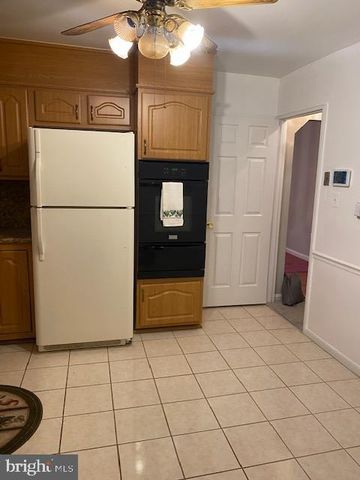 2204 GAYLORD DR, Suitland, MD 20746