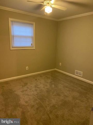 2204 GAYLORD DR, Suitland, MD 20746