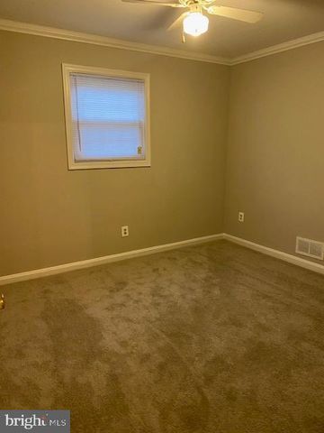 2204 GAYLORD DR, Suitland, MD 20746