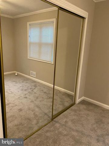2204 GAYLORD DR, Suitland, MD 20746
