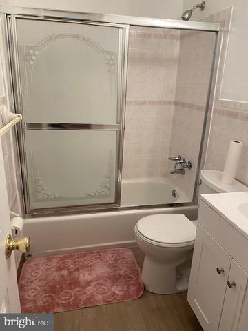 2204 GAYLORD DR, Suitland, MD 20746