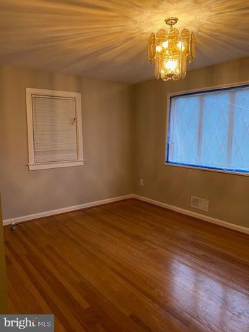 2204 GAYLORD DR, Suitland, MD 20746