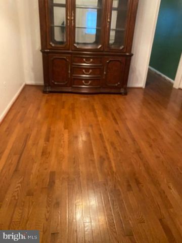 2204 GAYLORD DR, Suitland, MD 20746