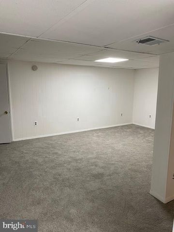 2204 GAYLORD DR, Suitland, MD 20746