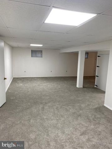 2204 GAYLORD DR, Suitland, MD 20746