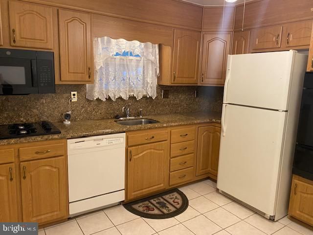 2204 GAYLORD DR, Suitland, MD 20746