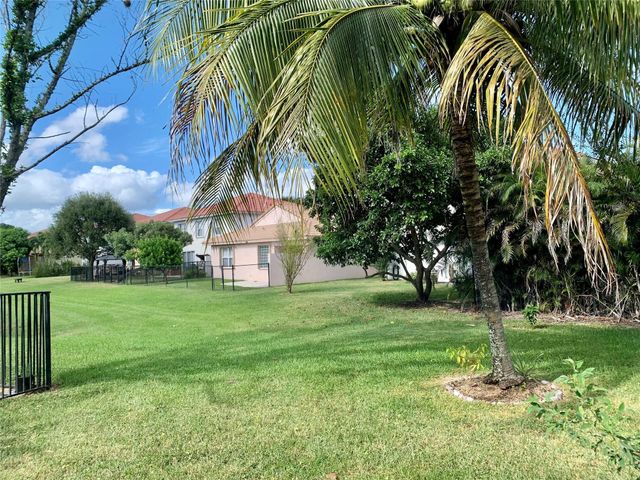 9139 Citrus Isle Lane, Lake Worth, FL 33467