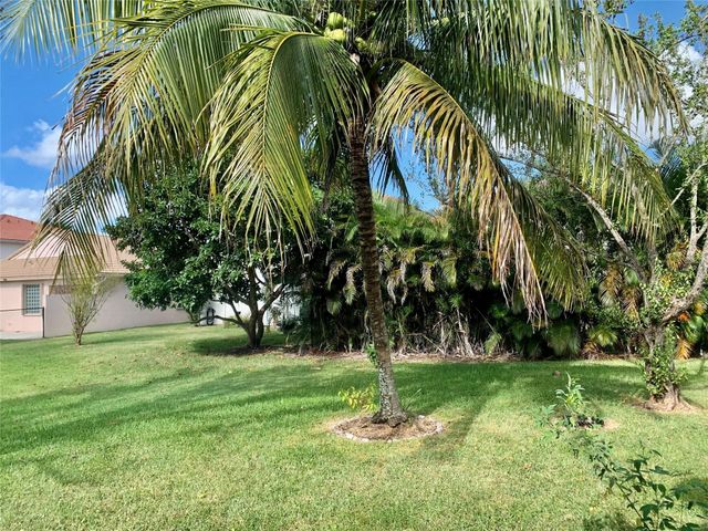 9139 Citrus Isle Lane, Lake Worth, FL 33467