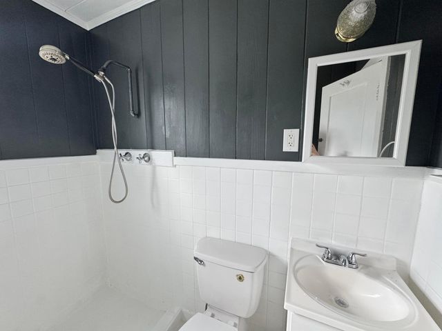 200 Park Avenue 6, Lake Park, FL 33403