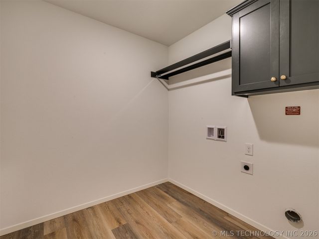 3442 E 153rd Street S, Bixby, OK 74008