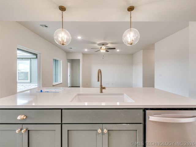 3442 E 153rd Street S, Bixby, OK 74008