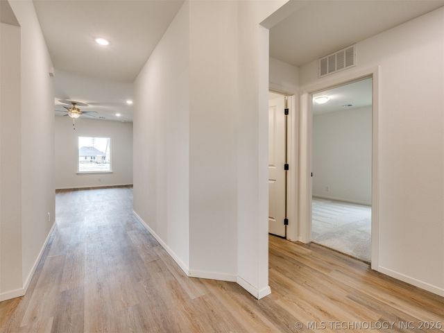 3442 E 153rd Street S, Bixby, OK 74008