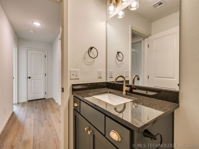 3442 E 153rd Street S, Bixby, OK 74008