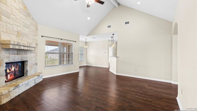 108 Haycraft, Marion, TX 78124