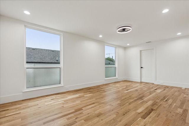 2327 Vagas Street 102, Dallas, TX 75219