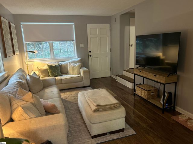 11 Faris Circle, Greenville, SC 29605