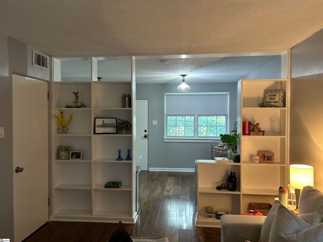 11 Faris Circle, Greenville, SC 29605