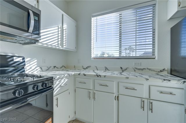 1881 West Alexander Road 1079, North Las Vegas, NV 89032