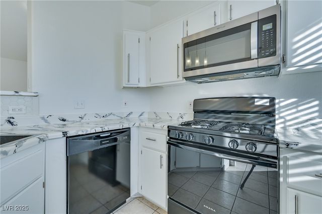 1881 West Alexander Road 1079, North Las Vegas, NV 89032