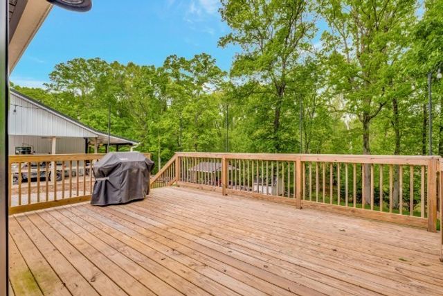 114 Fox Squirrel Dr, Dover, TN 37058