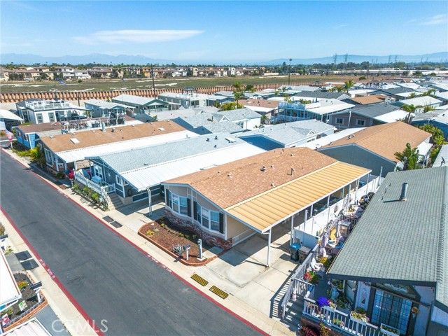 21851 Newland Street 104, Huntington Beach, CA 92646