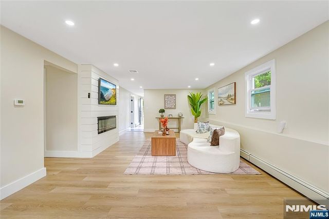 26 Pavonia Avenue, Emerson, NJ 07630