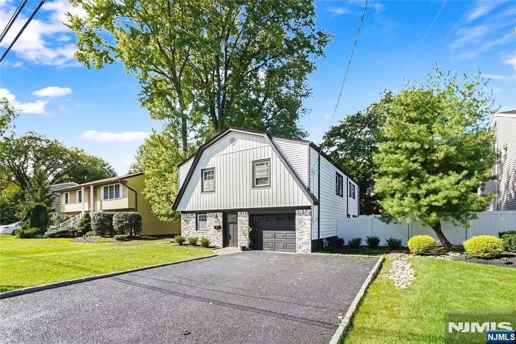 26 Pavonia Avenue, Emerson, NJ 07630