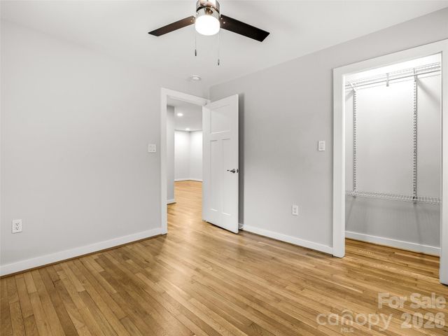 468 Governors View Road, Asheville, NC 28805